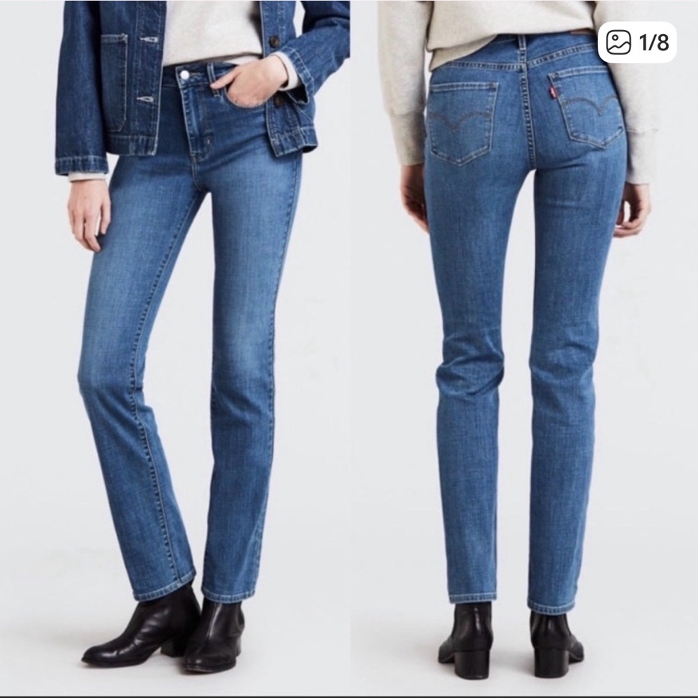 Levi’s 724 High Rise Straight Jeans Size 30